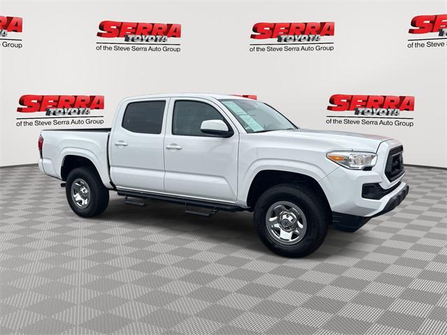 2022 Toyota Tacoma SR's photo