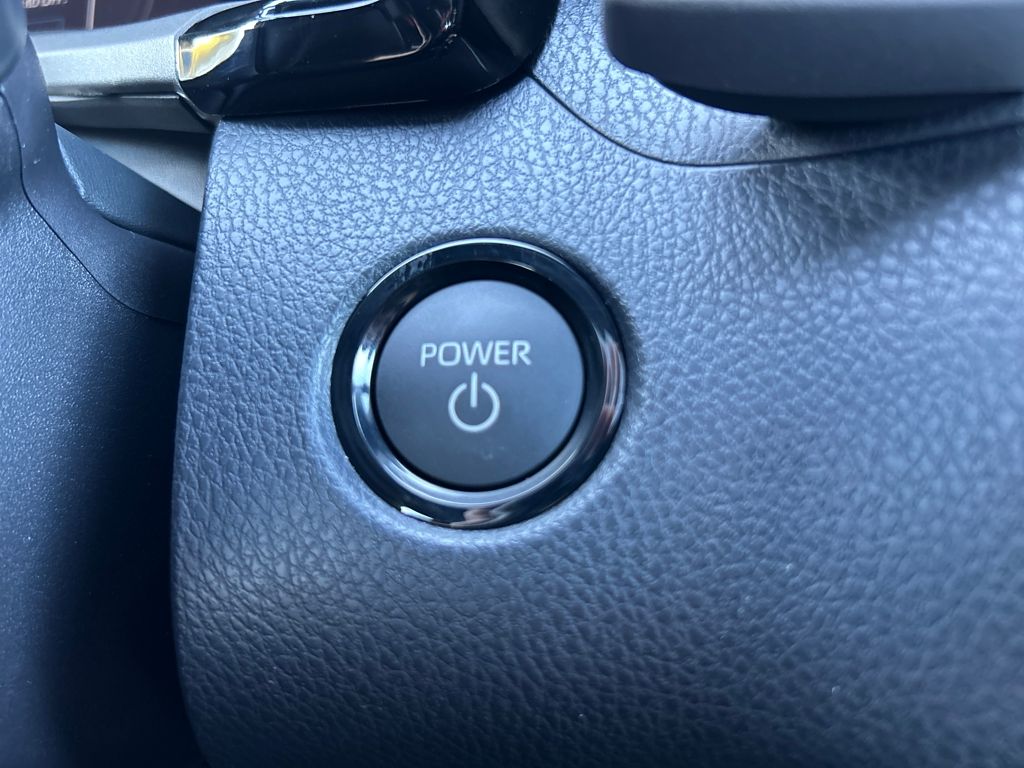 2026 Toyota Camry SE photo 28