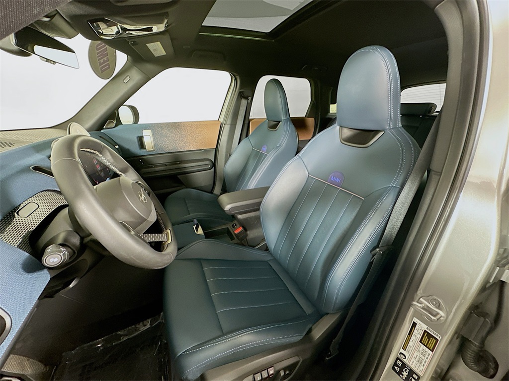 2025 Mini Cooper S ALL4 photo 18