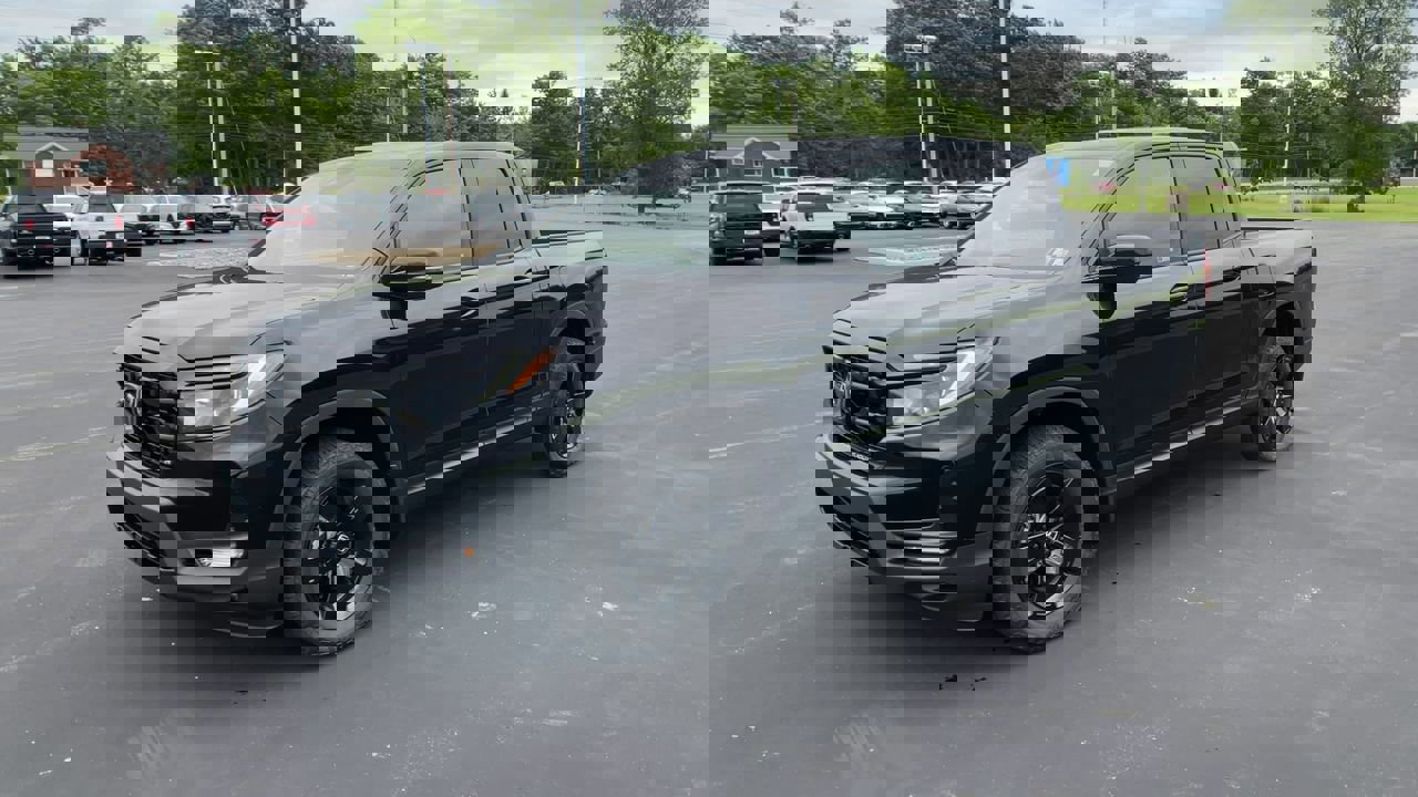 2025 Honda Ridgeline Black Edition photo 3