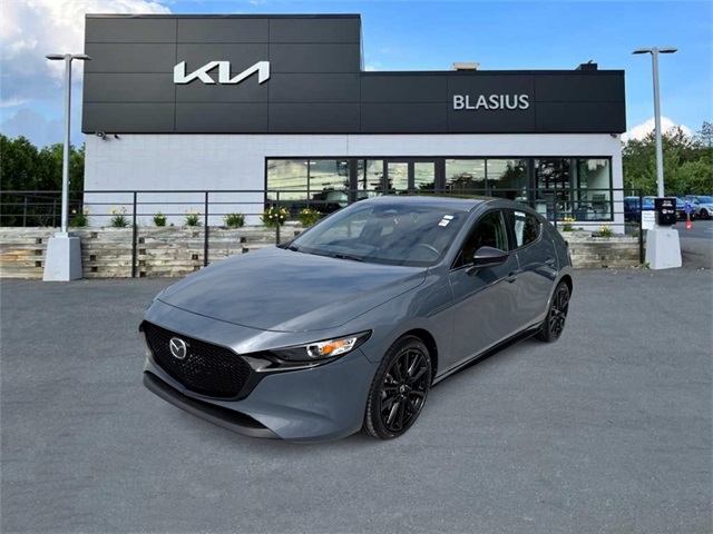 2024 Mazda Mazda3 2.5 s Carbon photo 3