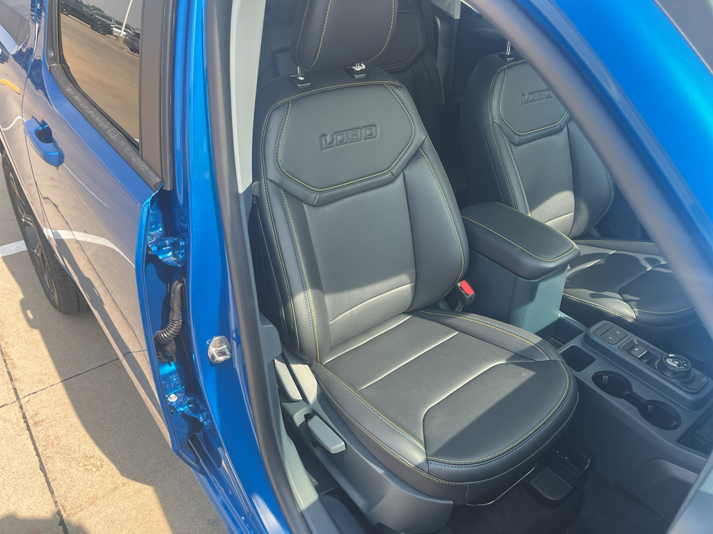 2025 Ford Maverick photo 27