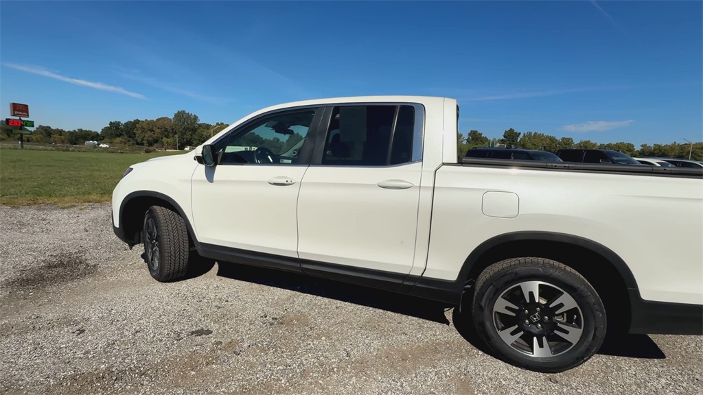2020 Honda Ridgeline RTL photo 5