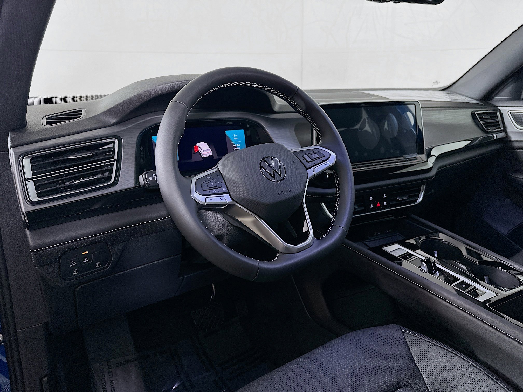 2025 Volkswagen Atlas Cross Sport SE Technology photo 9