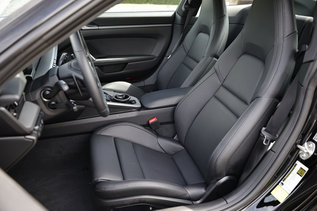2025 Porsche 911 photo 5