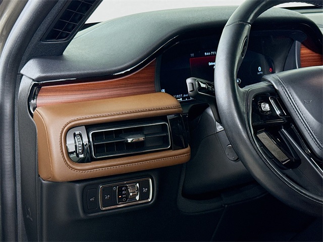 2023 Lincoln Aviator Reserve photo 7