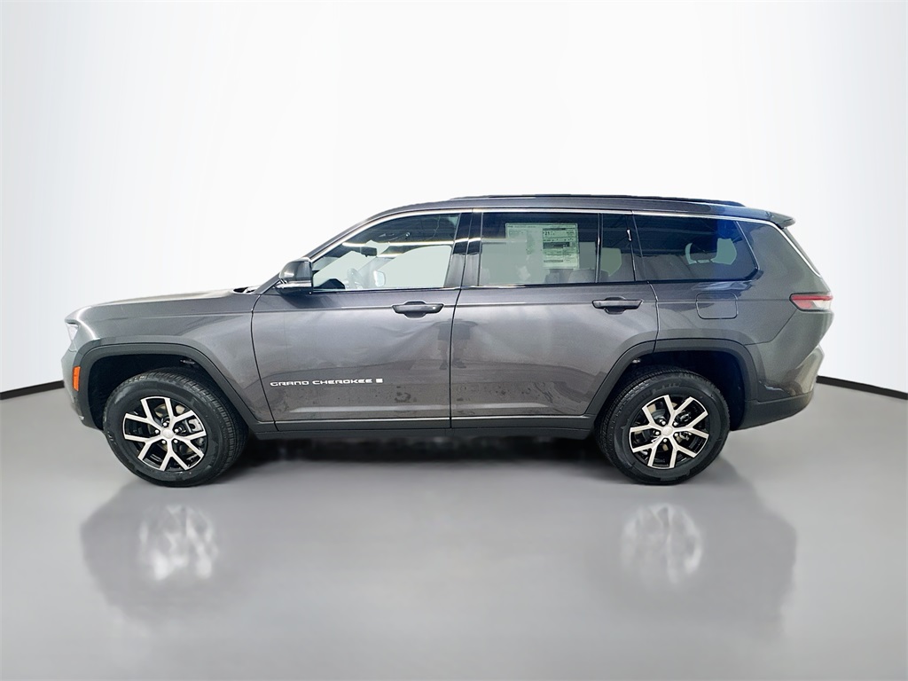 2025 Jeep Grand Cherokee Limited photo 2