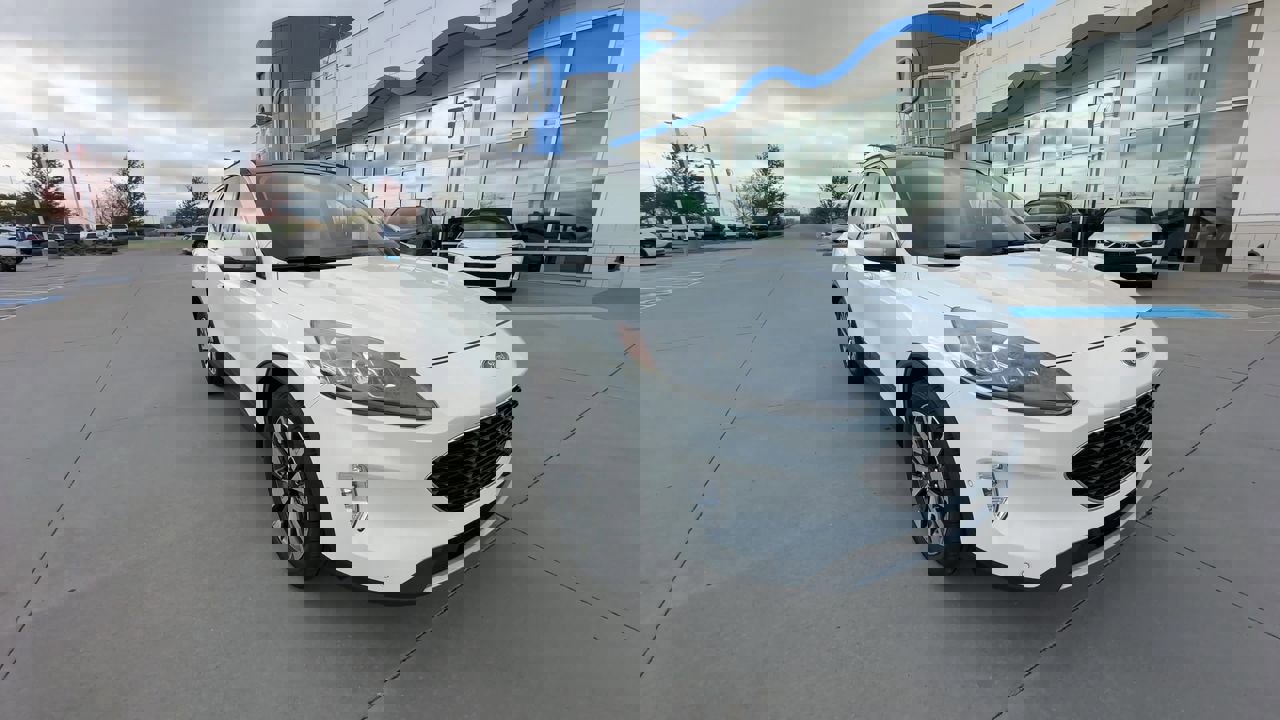 Used 2020 Ford Escape Titanium with VIN 1FMCU9J92LUA33464 for sale in Kansas City