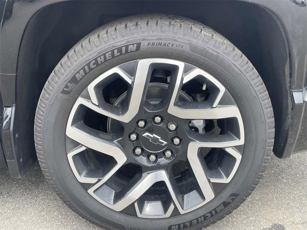 2024 Chevrolet Silverado EV RST photo 25