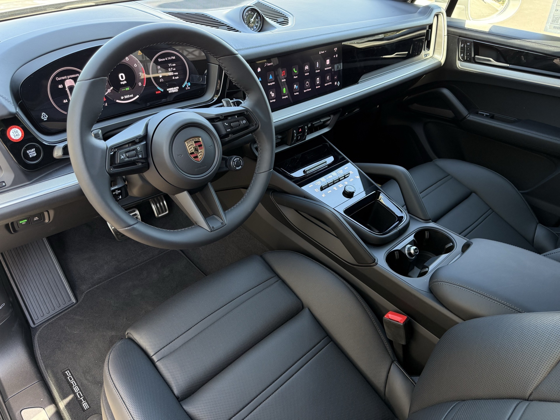 2025 Porsche Cayenne E-Hybrid Coupe photo 4