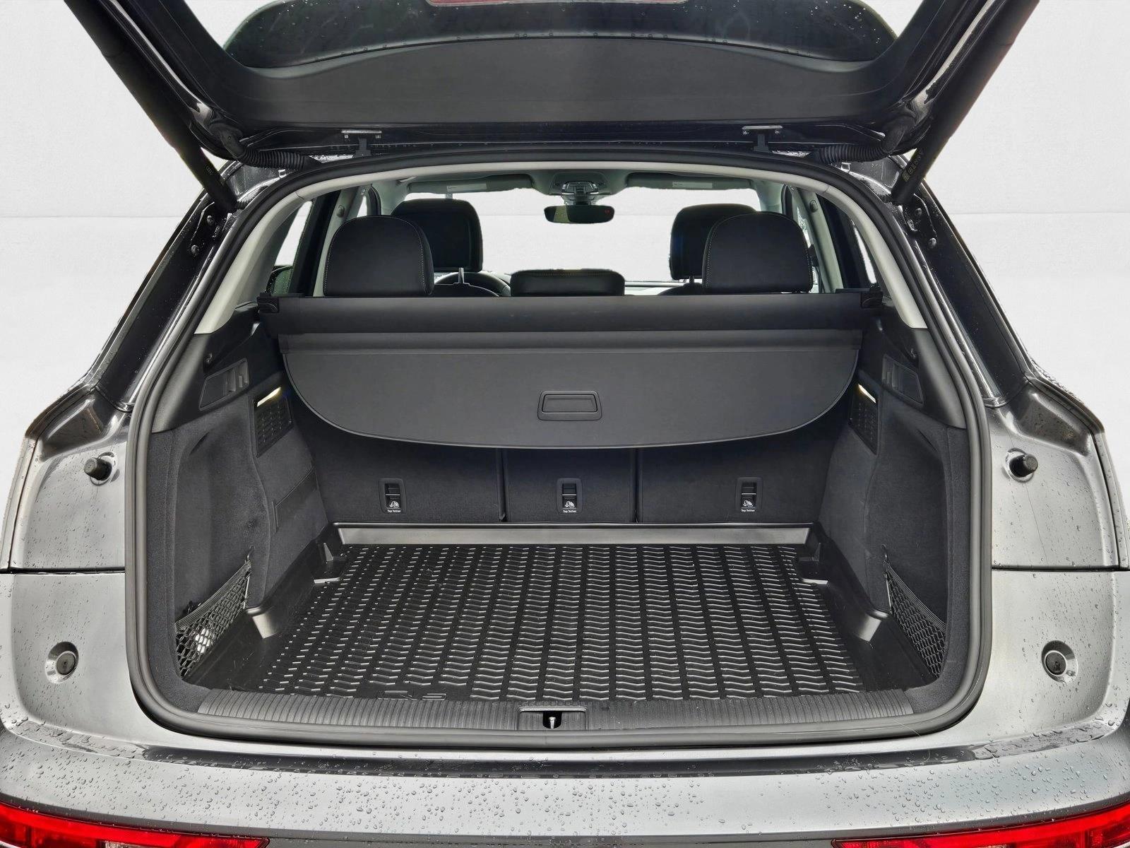 2023 Audi Q5 S line Premium Plus 45 TFSI photo 3