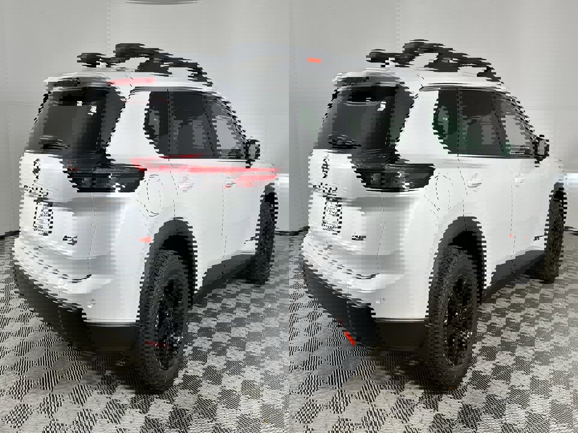 2025 Nissan Rogue SV photo 2