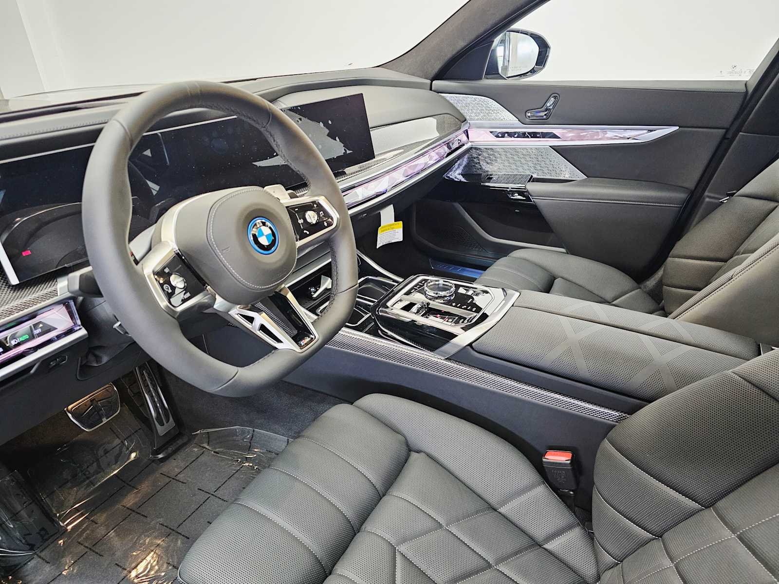 New 2025 Frozen Deep Grey Metallic BMW 750e xDrive image 2
