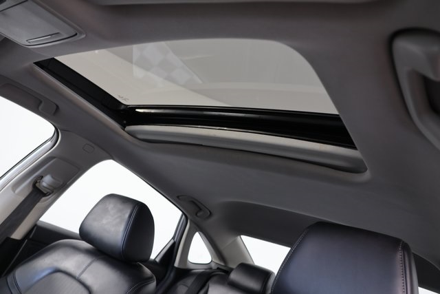 2024 Honda Civic Touring photo 19
