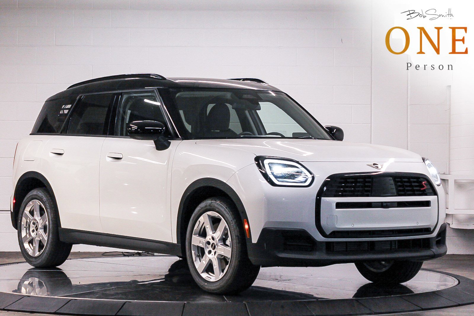 2025 MINI Countryman S's photo