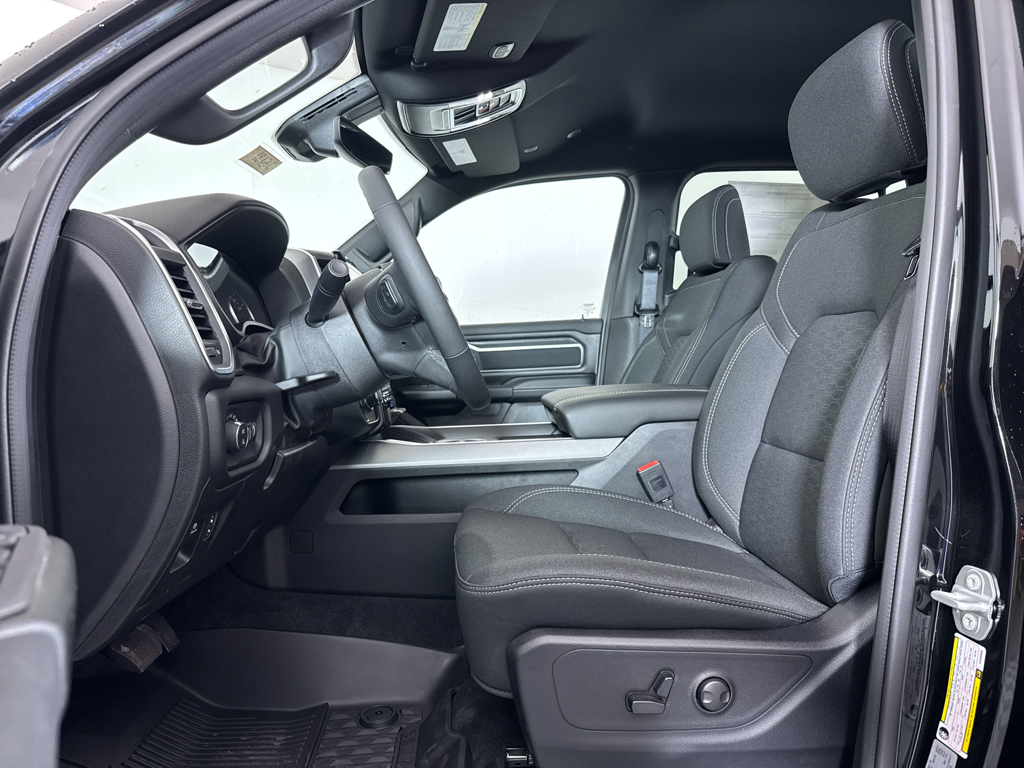2025 Ram 1500 Big Horn Lone Star photo 2