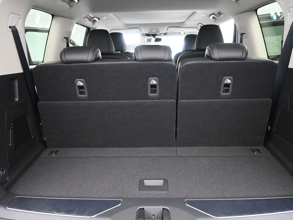 2025 Infiniti QX80 Pure photo 17