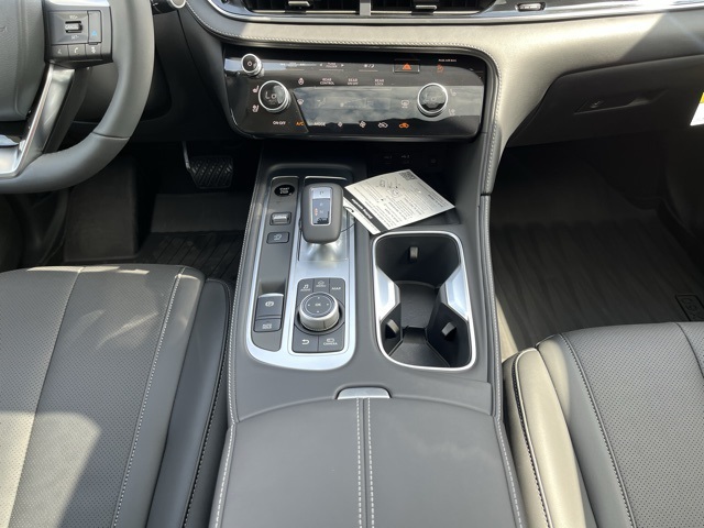 2026 Infiniti QX60 Luxe photo 18
