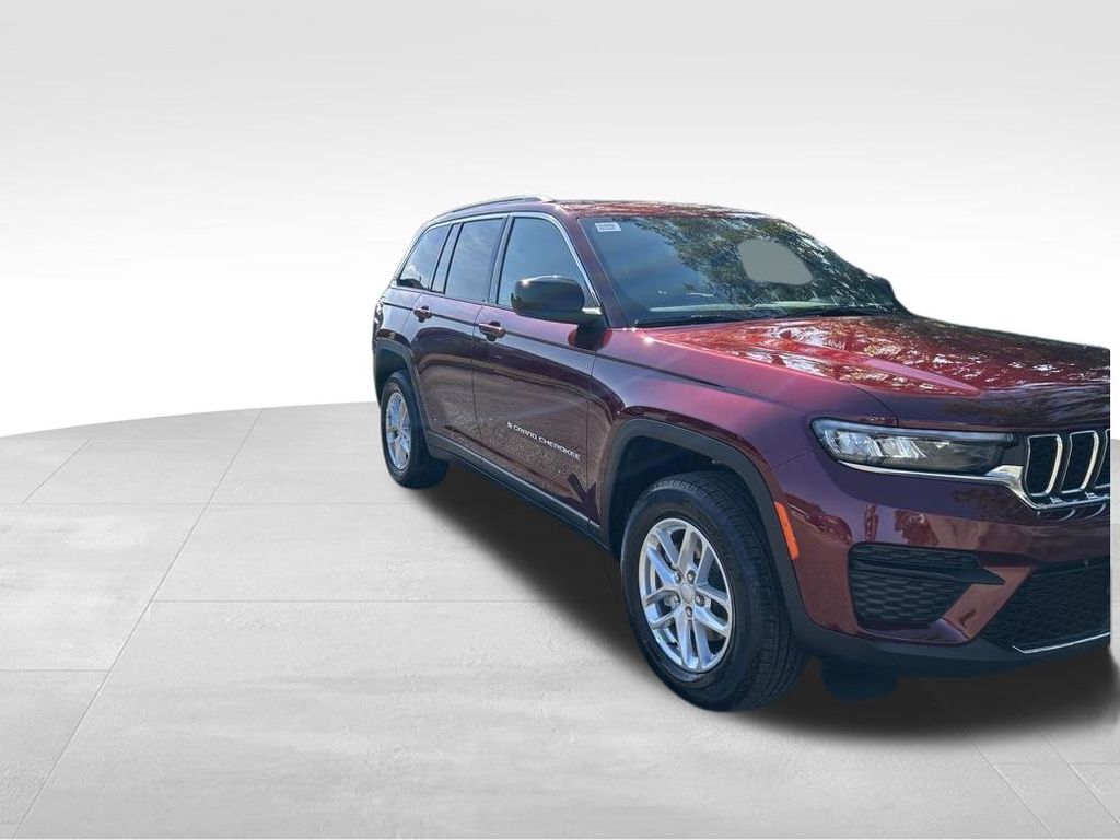 2025 Jeep Grand Cherokee Laredo X photo 8