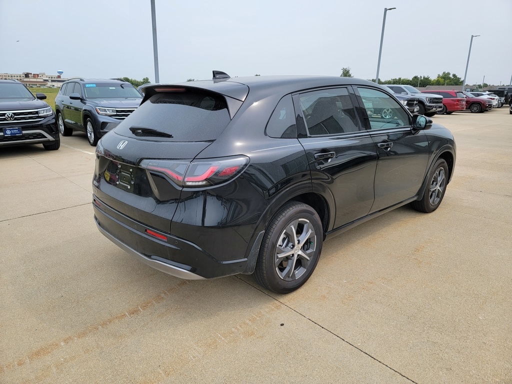 2025 Honda HR-V EX-L photo 2