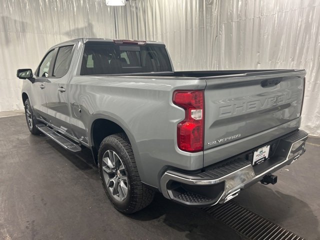 2026 Chevrolet Silverado 1500 LT photo 3
