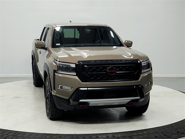 2024 Nissan Frontier PRO-X photo 2