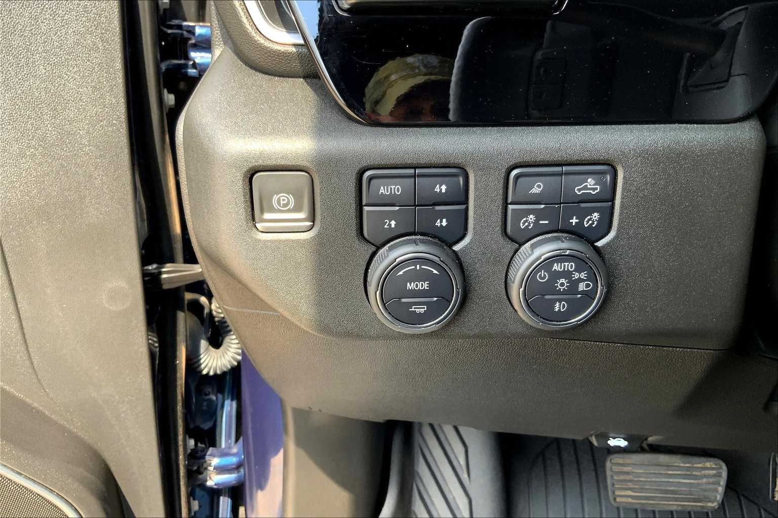 2022 Chevrolet Silverado 1500 RST photo 30
