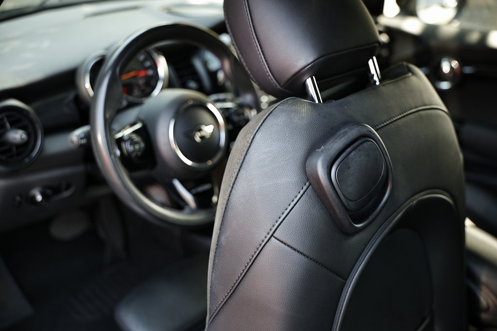 2020 Mini Cooper Signature photo 21