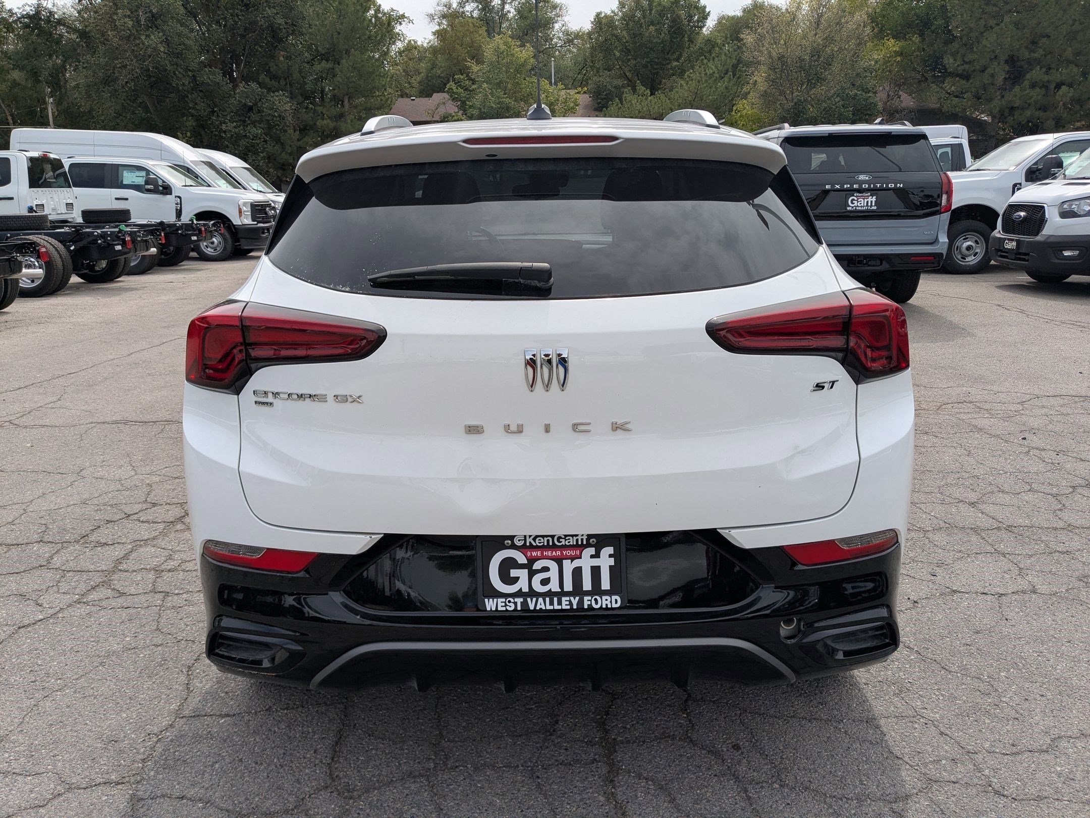 2024 Buick Encore GX Sport Touring photo 4