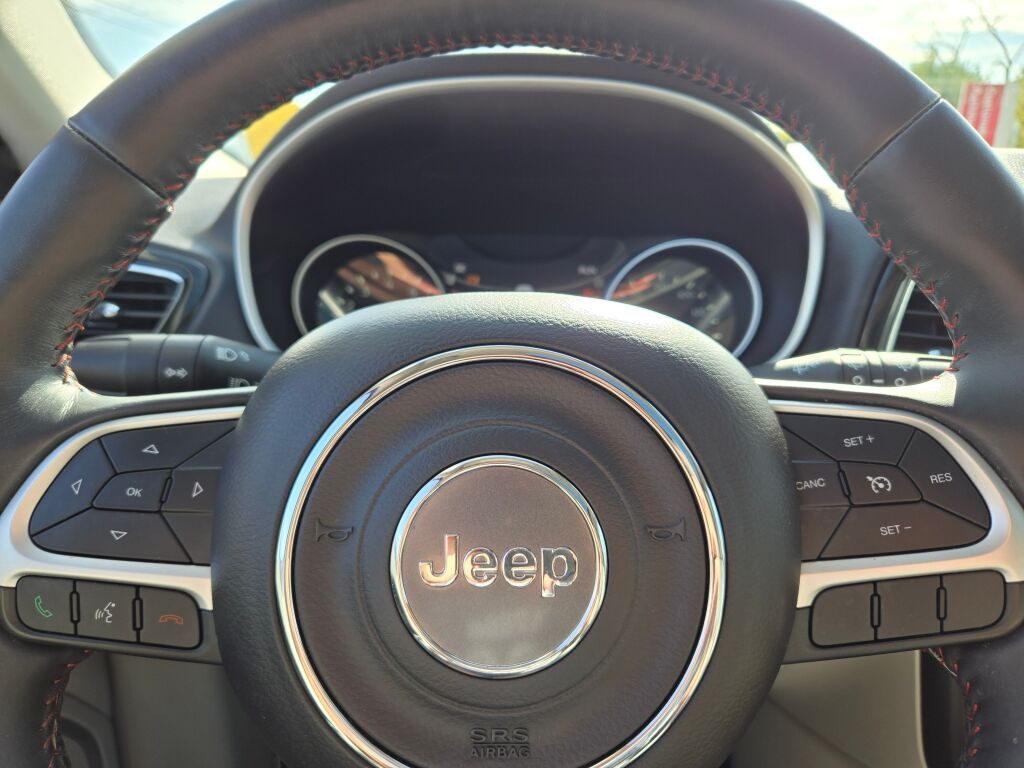 2018 Jeep Compass Limited photo 22