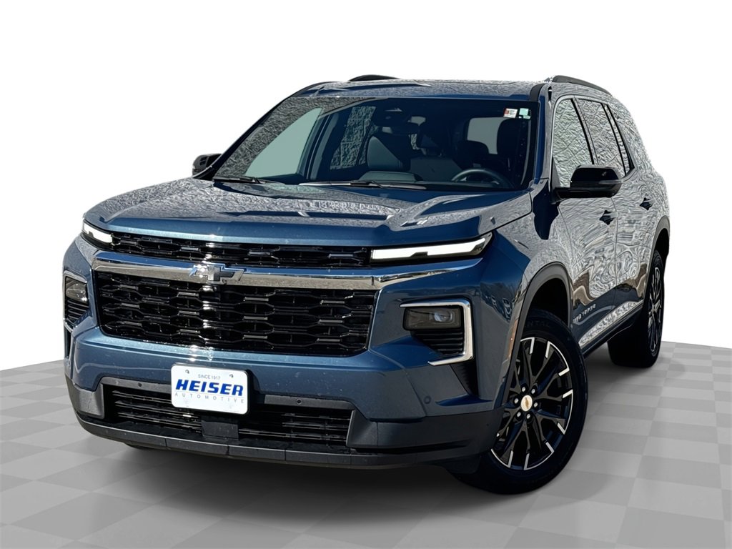 2025 Chevrolet Traverse LT's photo