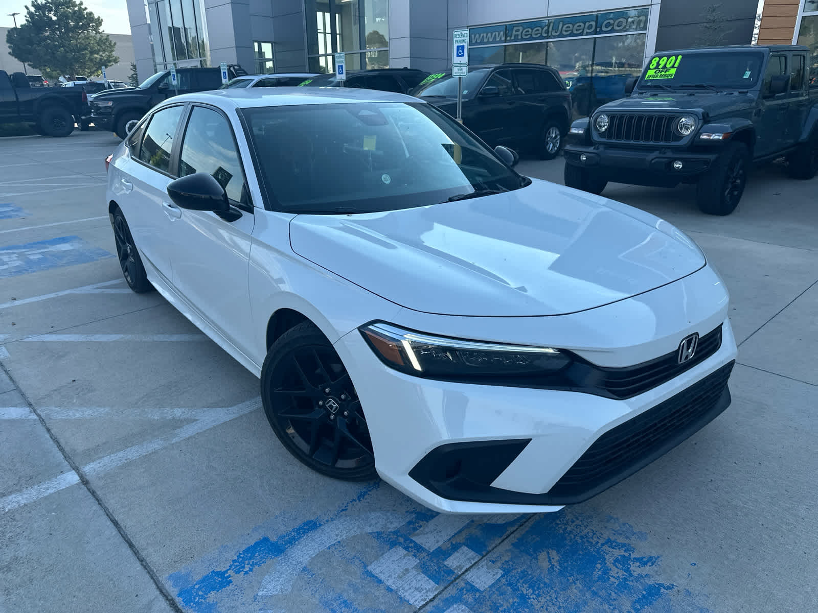 2024 Honda Civic Sport photo 3