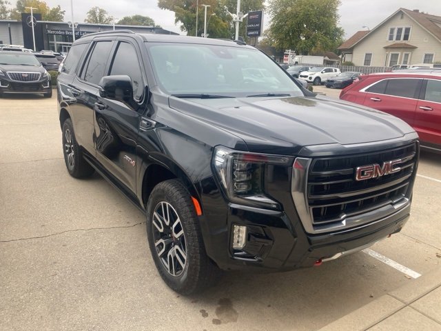 2024 Gmc Yukon AT4 photo 2