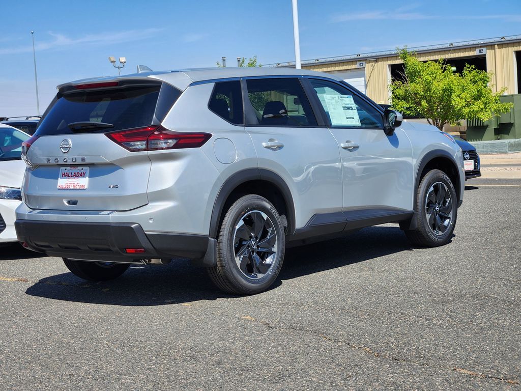 2025 Nissan Rogue SV photo 3