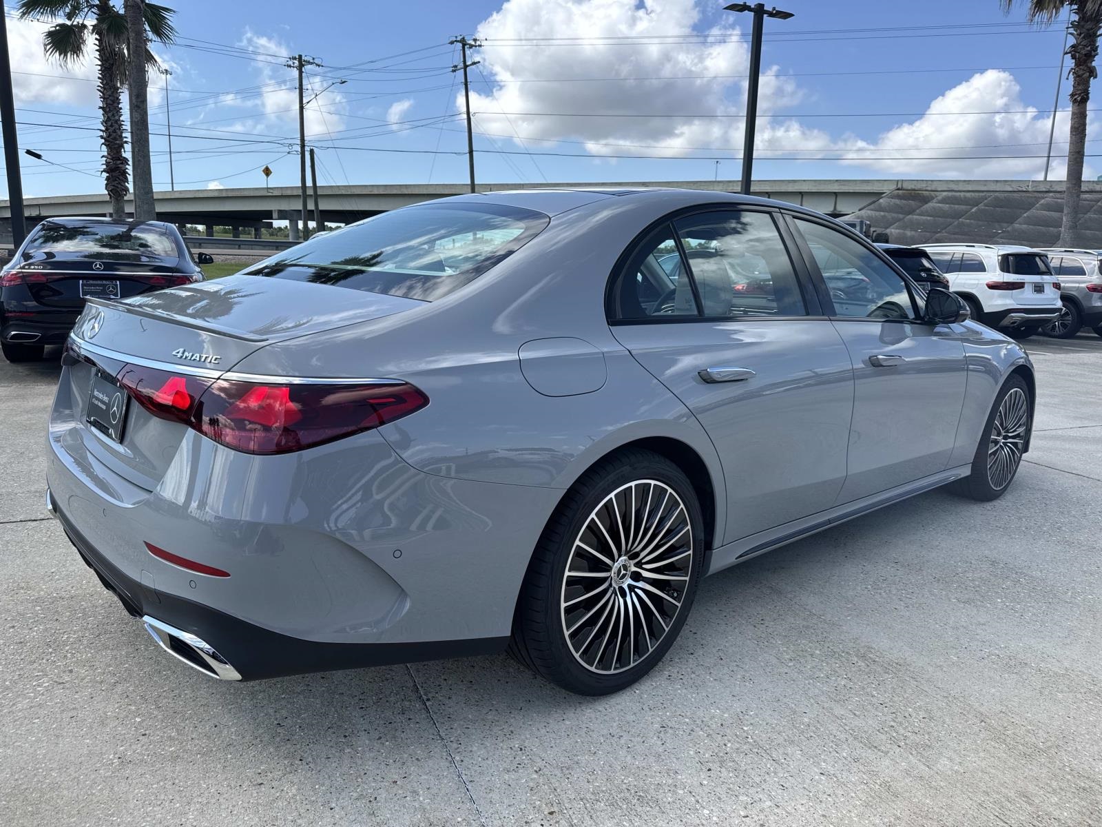 2026 Mercedes Benz E 4MATIC photo 4