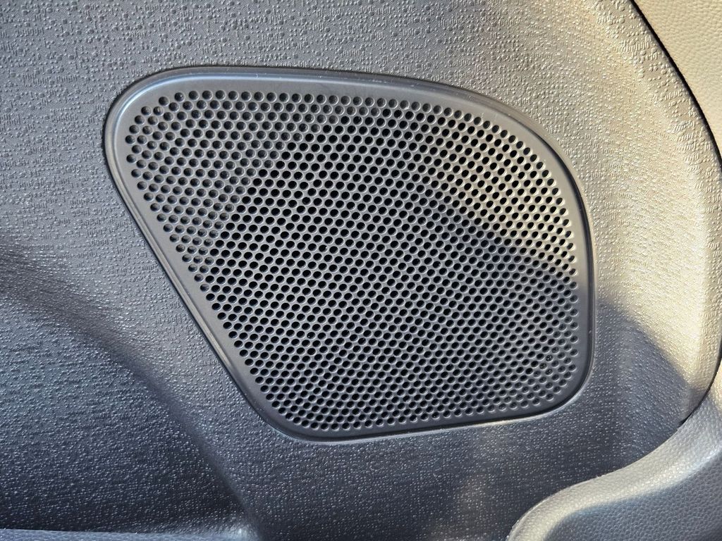 2019 Ford Fiesta SE photo 11