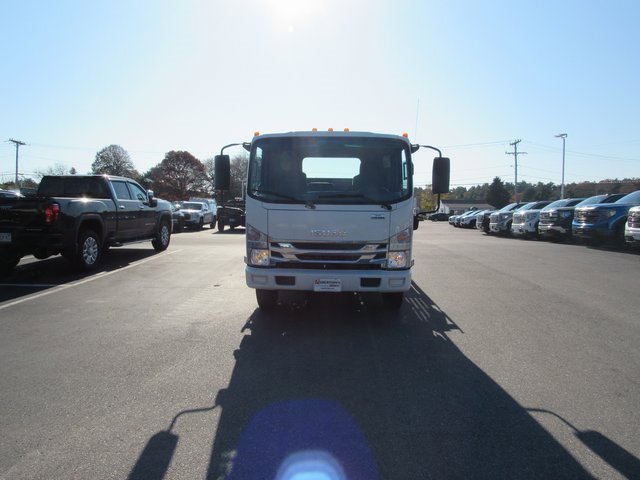 2020 Isuzu NRR photo 4