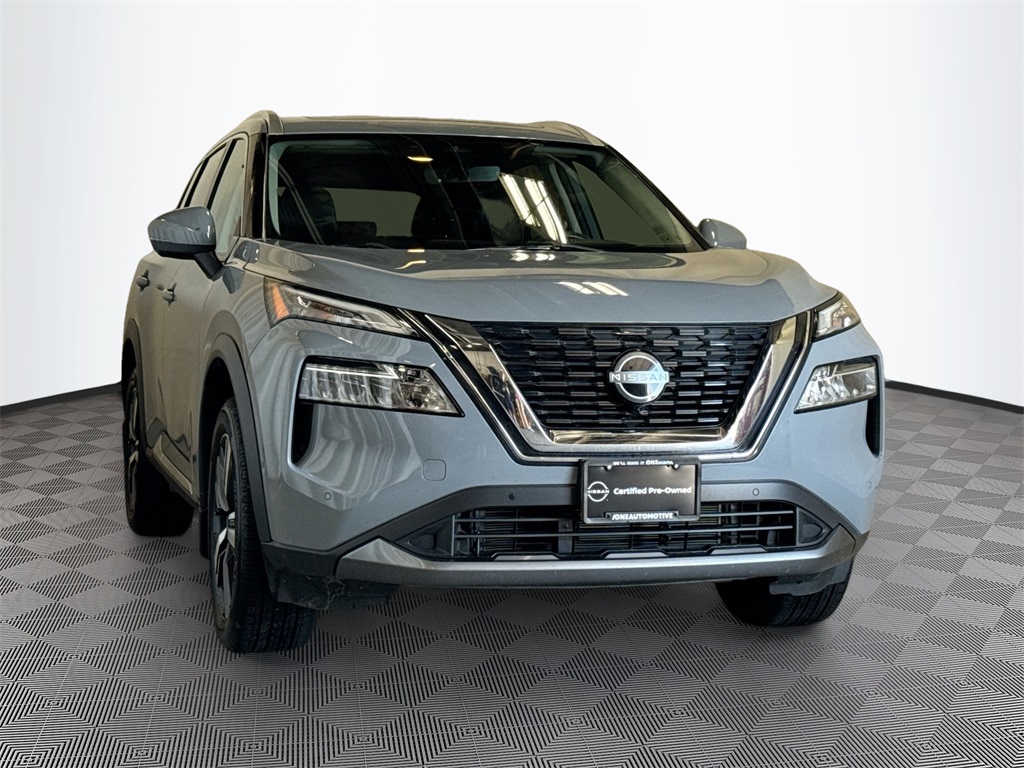 2023 Nissan Rogue SL photo 2