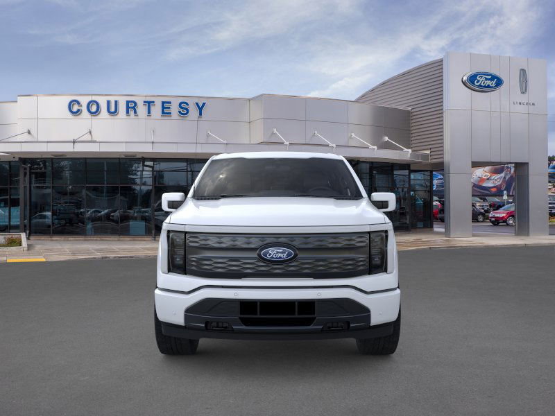 2025 Ford F-150 Lightning Lariat photo 6
