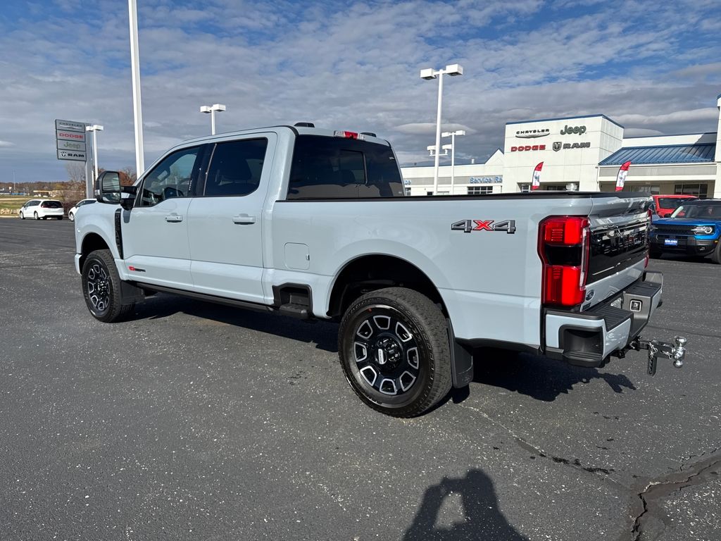 2026 Ford F-350 photo 3