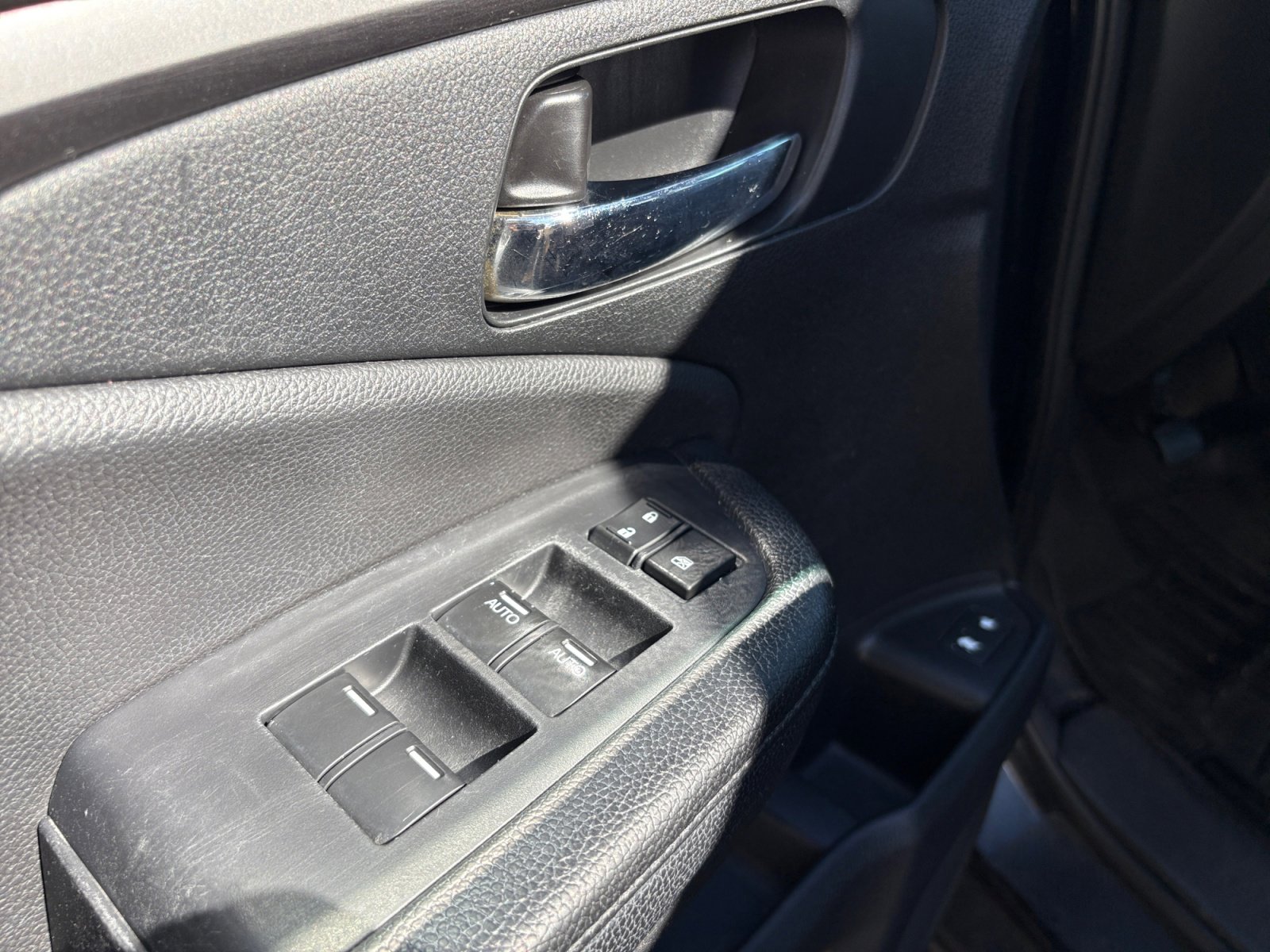 2016 Honda Pilot EX-L photo 26