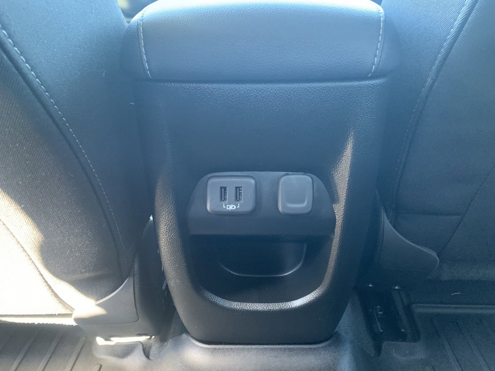 2022 Chevrolet Colorado LT photo 12