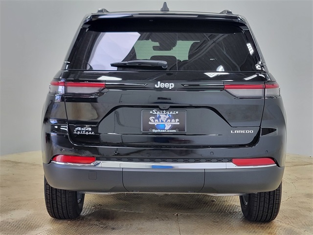 2025 Jeep Grand Cherokee Laredo X photo 4