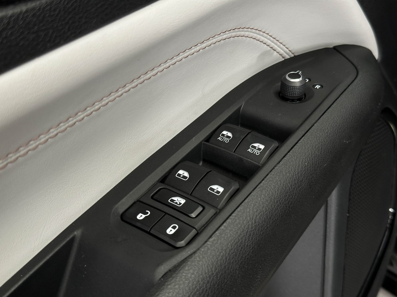 2024 Jeep Compass Limited photo 17