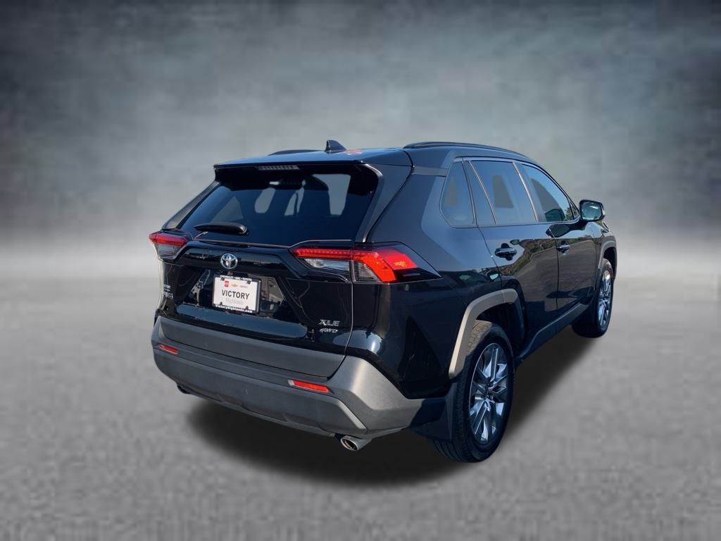 2024 Toyota RAV4 XLE Premium photo 4