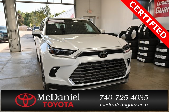 2024 Toyota Highlander Hybrid Platinum photo 3