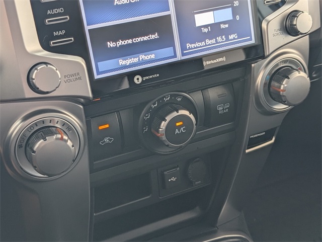 2022 Toyota 4Runner SR5 photo 22