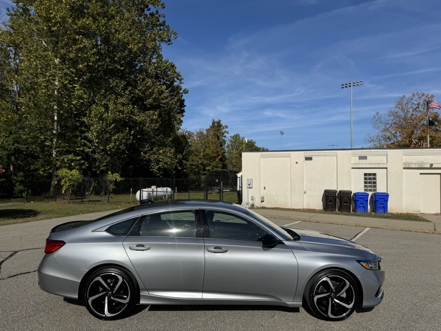 2022 Honda Accord Sport photo 4