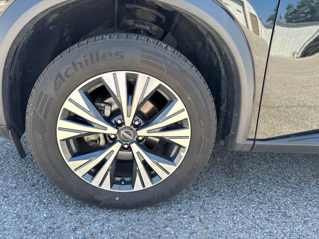 2023 Nissan Rogue SV photo 24