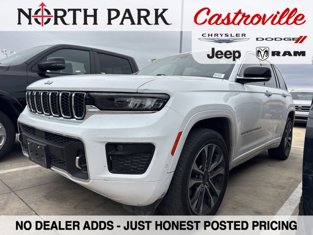 2023 Jeep Grand Cherokee Overland's photo
